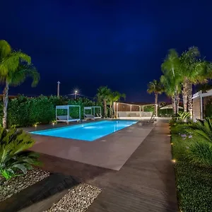 Aqua Venere Pool & Marsala